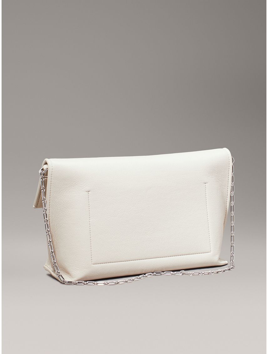 Bolso blanco de hombro granulado