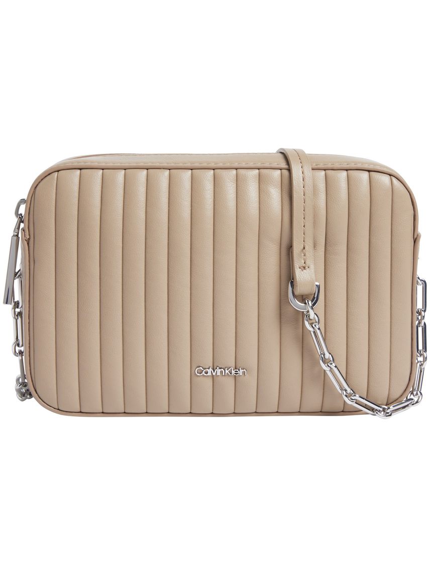Bolso beige cruzado acolchado con solapa