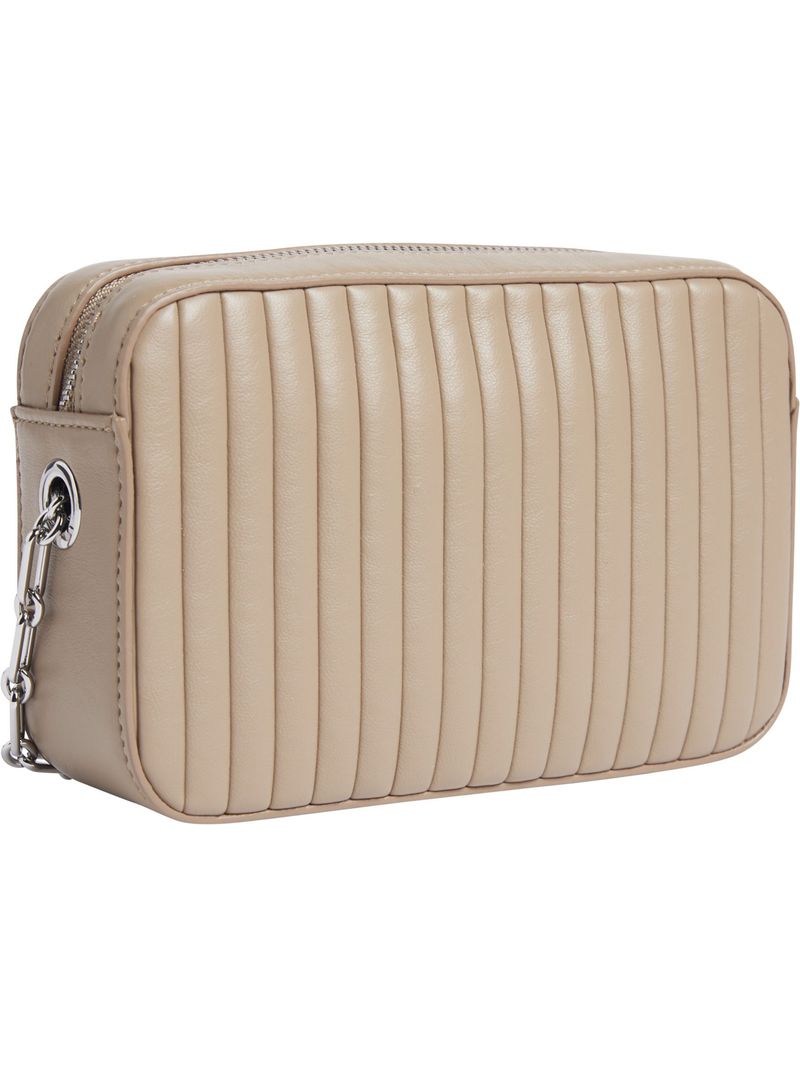 bolso-beige-cruzado-acolchado-solapa