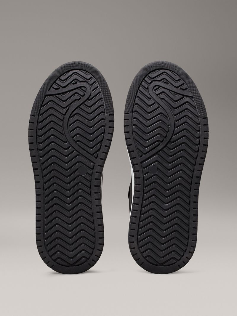 tenis-negro-low-cut-cordones-para-ninas