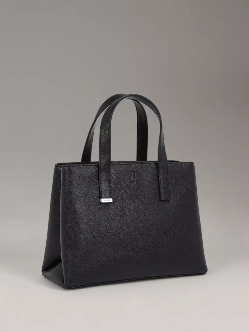 billetera-negra-tipo-tote