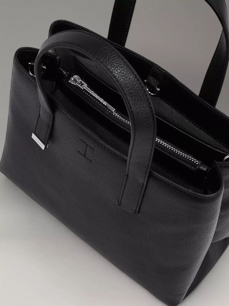 billetera-negra-tipo-tote