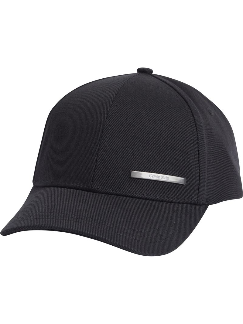 gorra-negra-algodon-barra-metalica