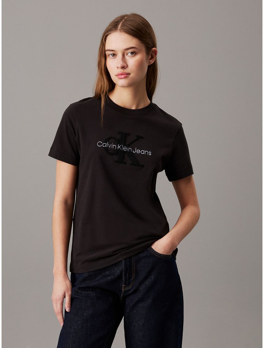 Camiseta negra de chenilla con monograma