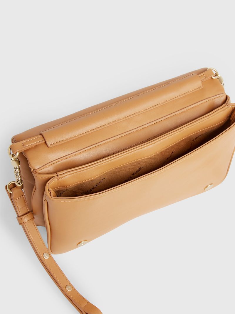 bolso-beige-beige-e-hombro-clutch-acolchao