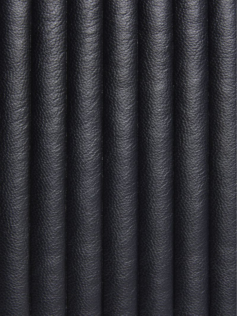 bolso-negro-solapa-acolchado