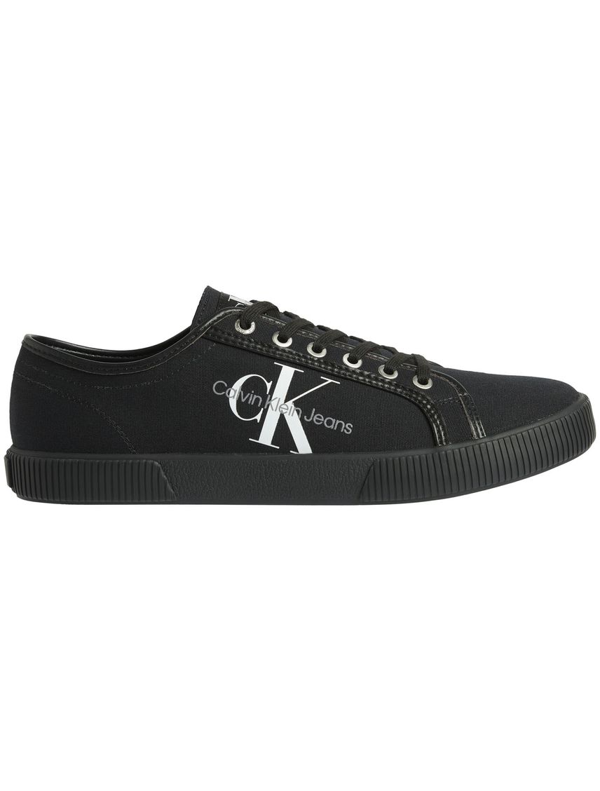 Tenis negro essential vulcanized