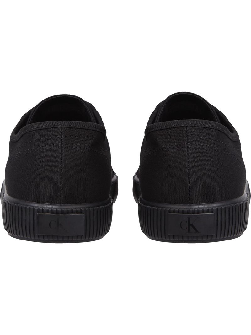tenis-negro-essential-vulcanized