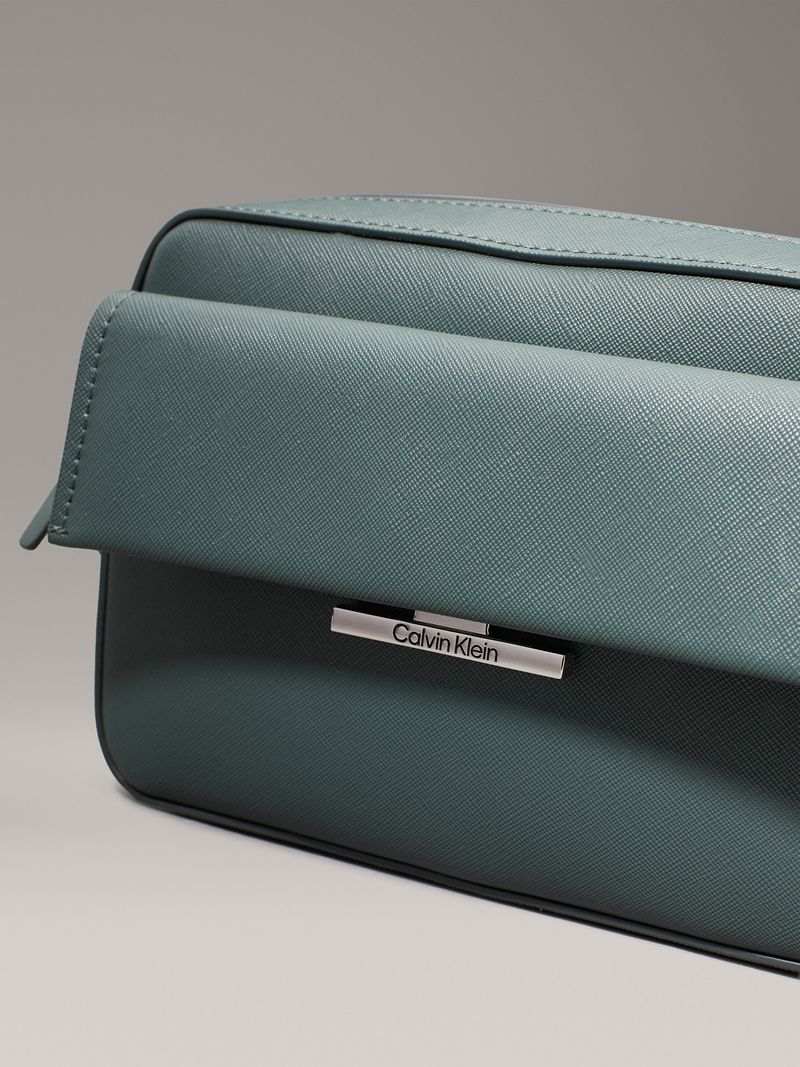 bolso-verde-cruzado-saffiano