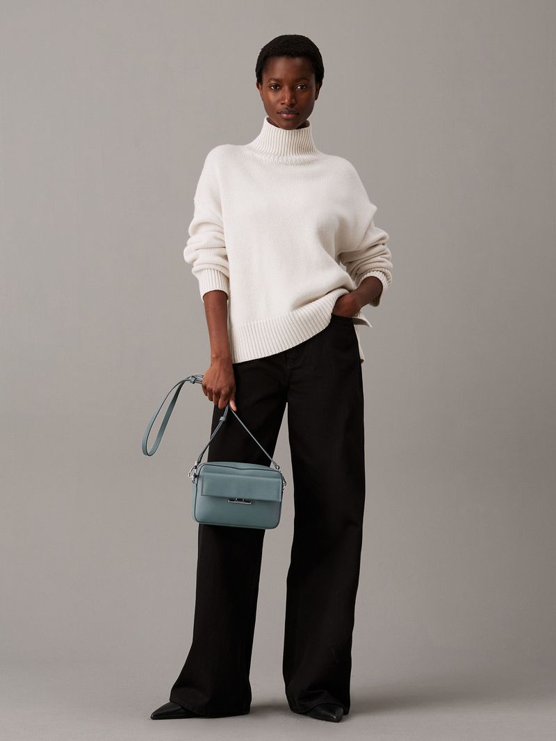 bolso-verde-cruzado-saffiano