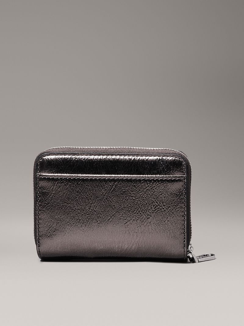 billetera-gris-cremallera-metalica-en-contorno