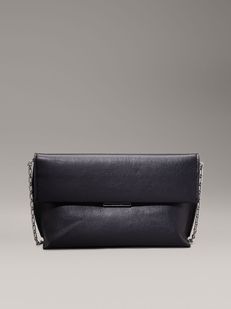 bolso-negro-hombro-granulado