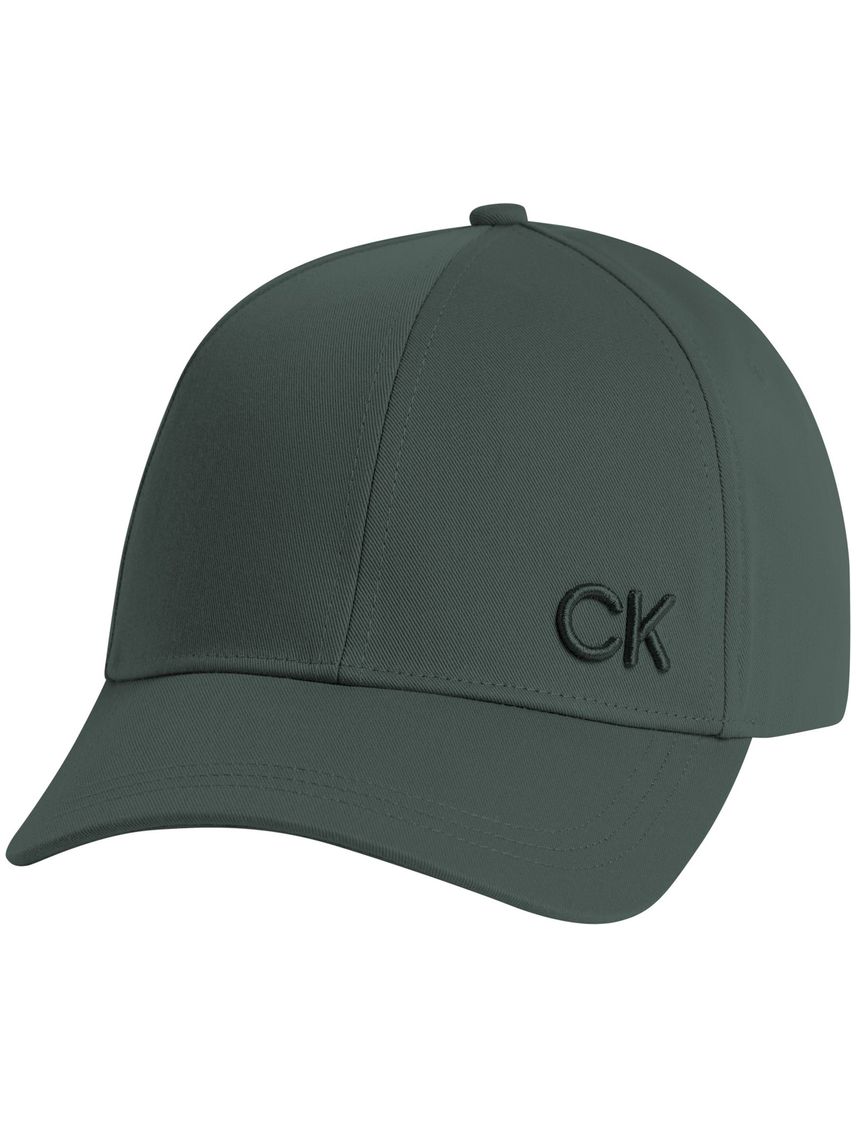 Gorra verde con monograma bordado