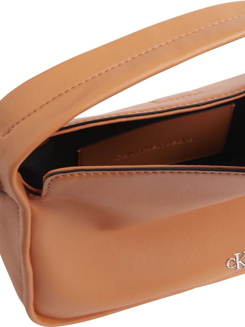 bolso-naranja-mano-pequeno