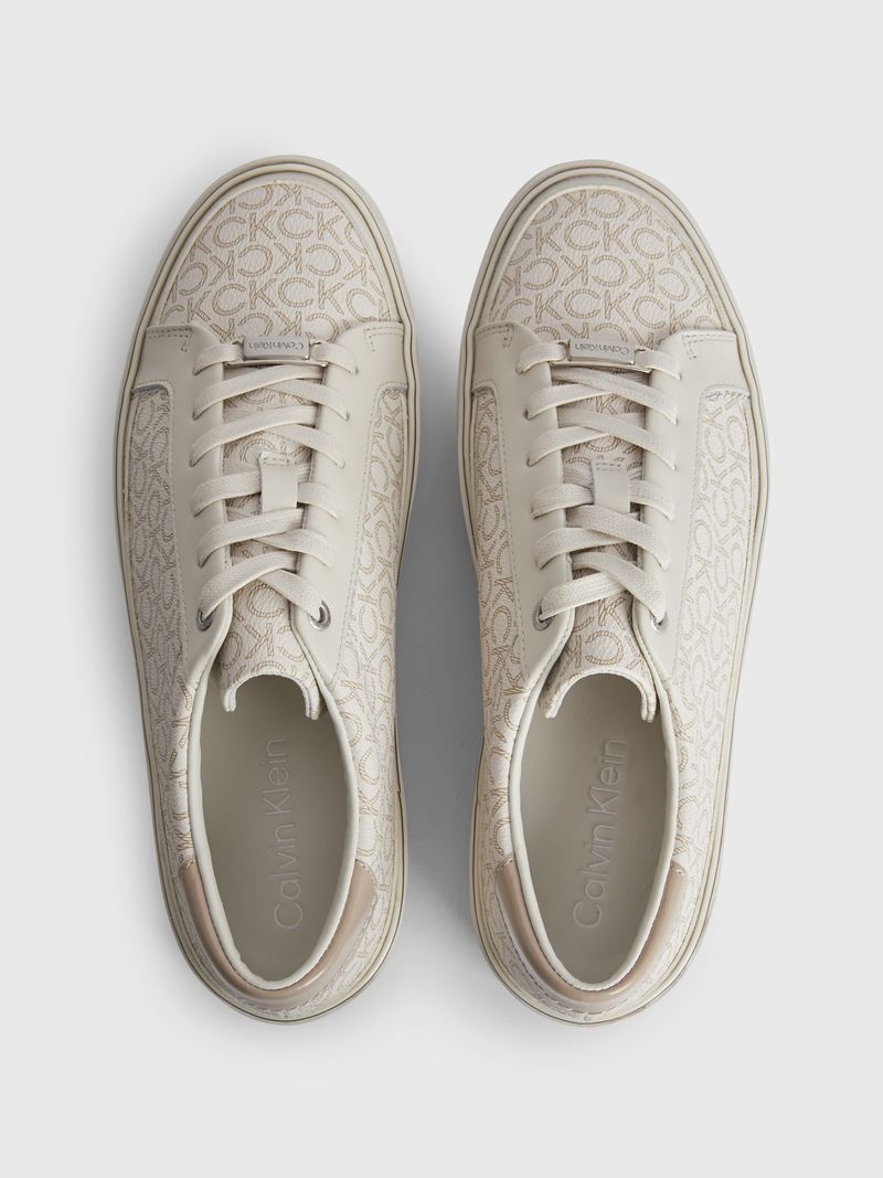 tenis-multicolor-con-plataforma-y-monograma