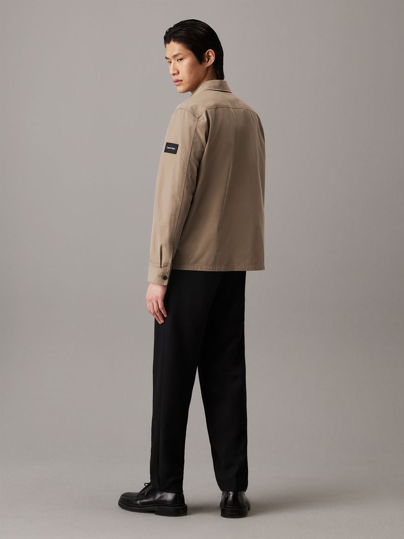 sobrecamisa-beige-sarga-boxy