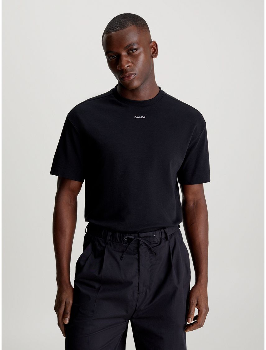 Camiseta negra de algodón con logo nano