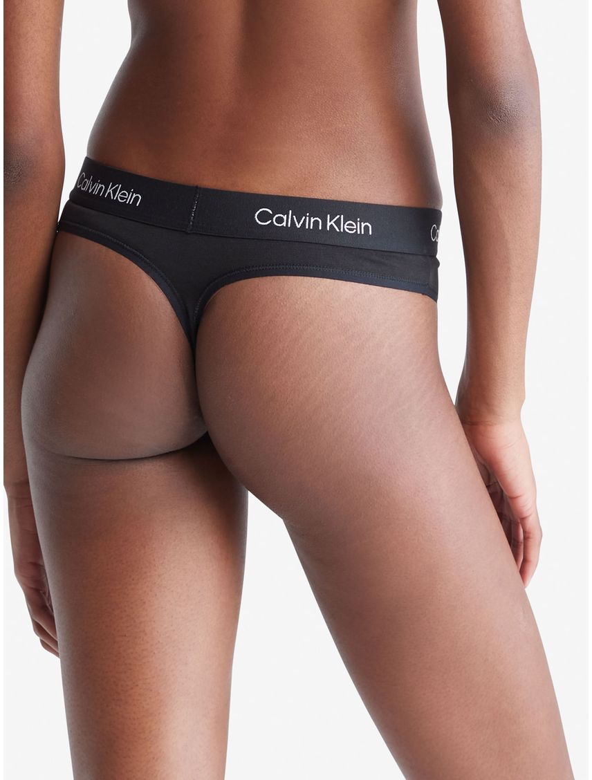 Tanga Negra Moderna En Algodón