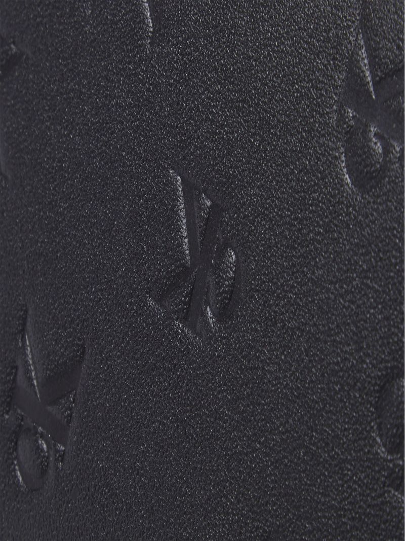 billetera-celeste-bifold-estampado-en-relieve