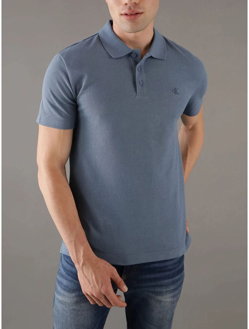 Polo azul textured con monograma