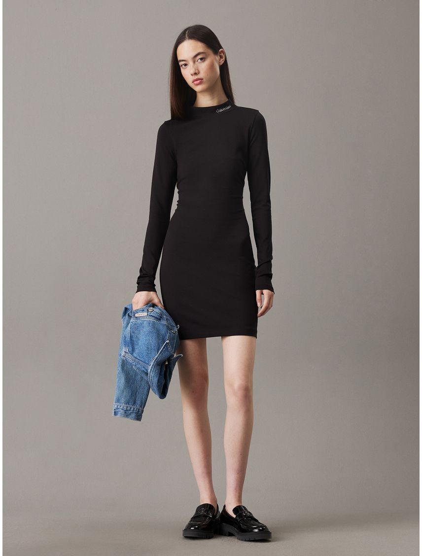 Vestido negro de manga larga de punto milano