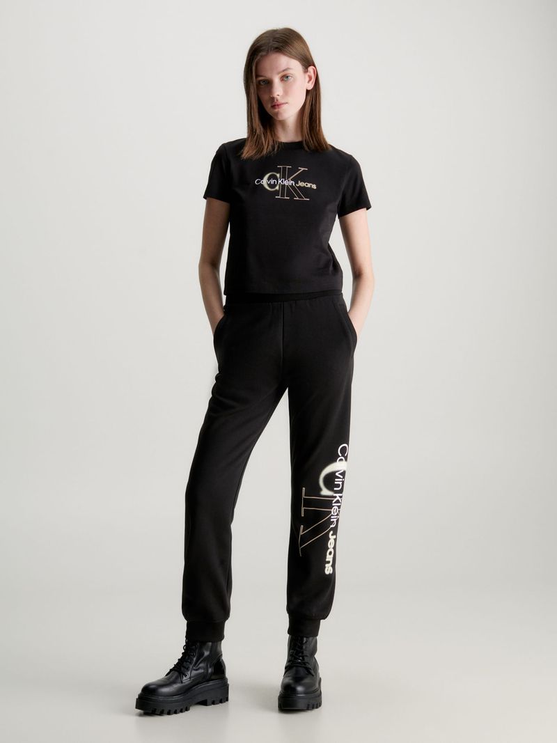 pantalon-negro-de-chandal-con-monograma