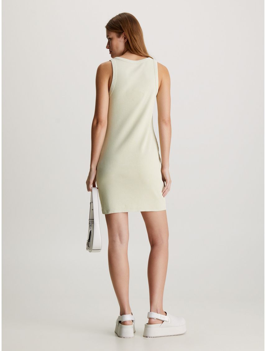 Vestido verde de tirantes con monograma de canalé de algodón