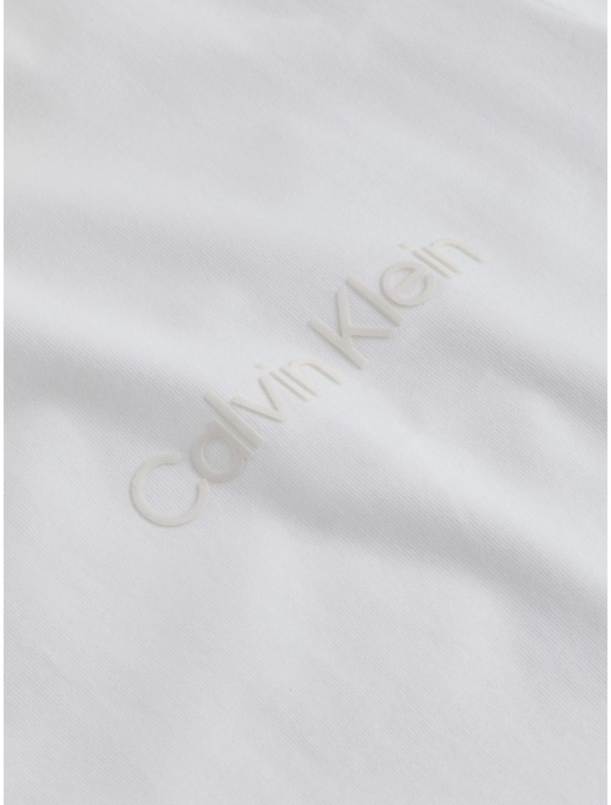 Camiseta blanca con logo institutional