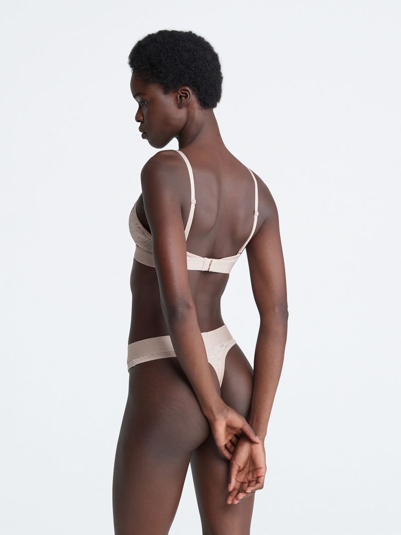 bralette-beige-de-encaje-sin-forro-para-mujer