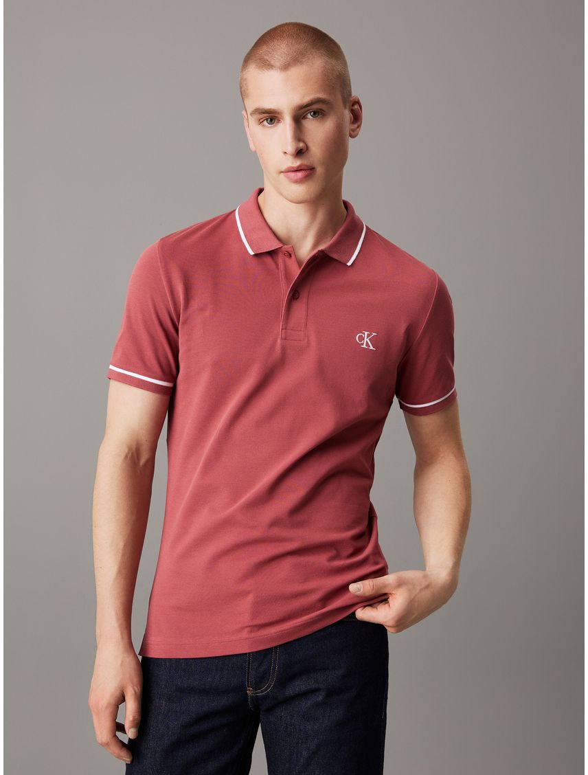 Polo rojo slim con ribete en contraste