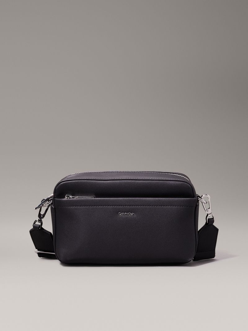 bolso-negro-cruzado-convertible