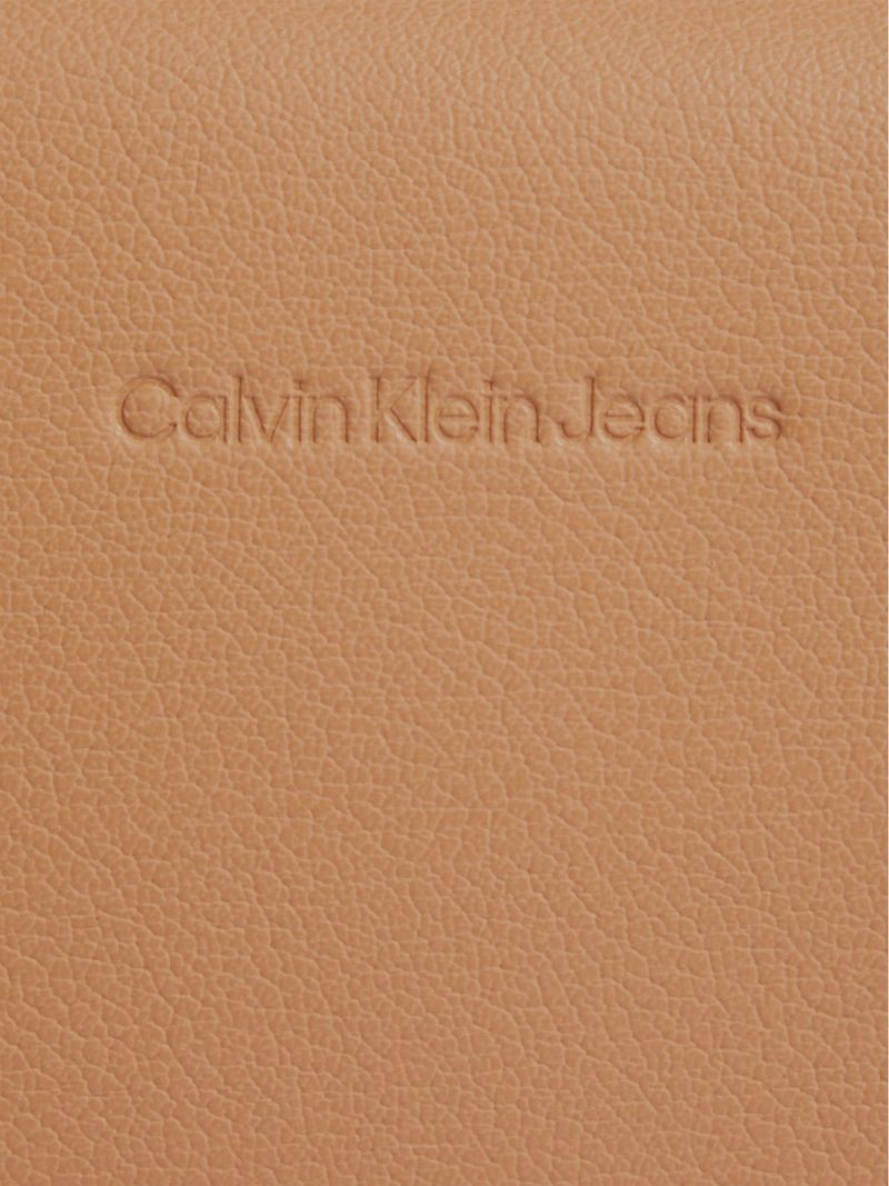 bolso-naranja-hombro-minimalista-solapa