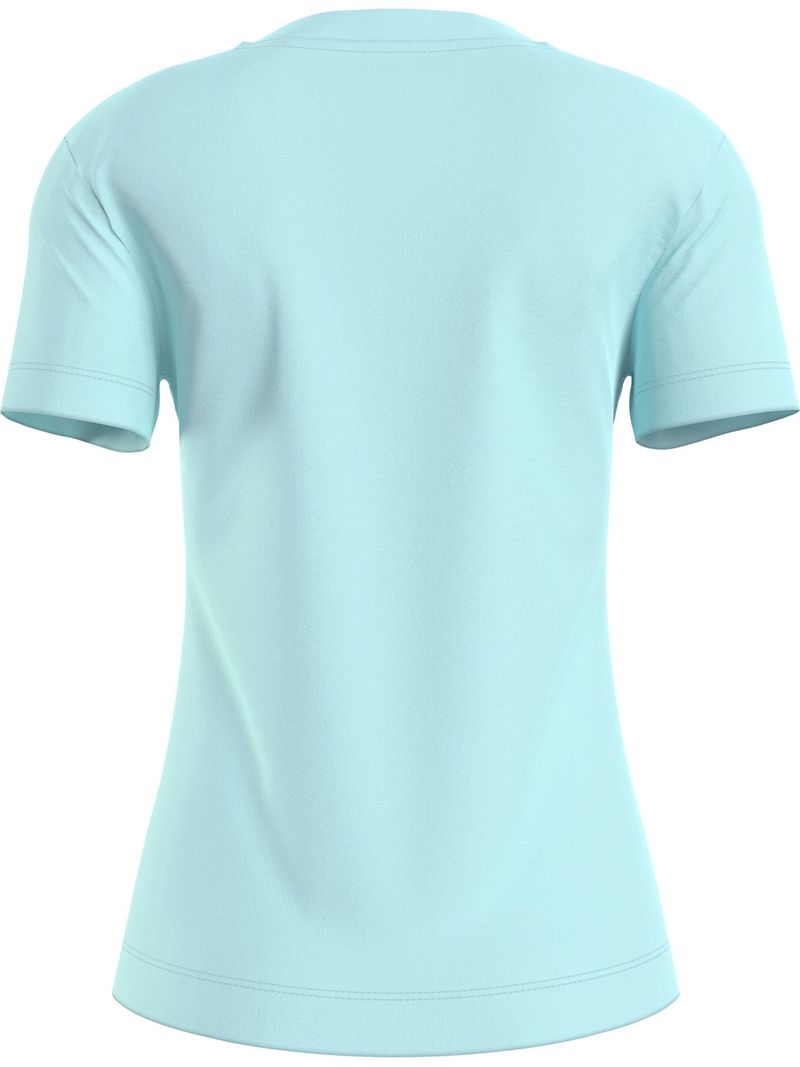 camiseta-slim-con-monograma