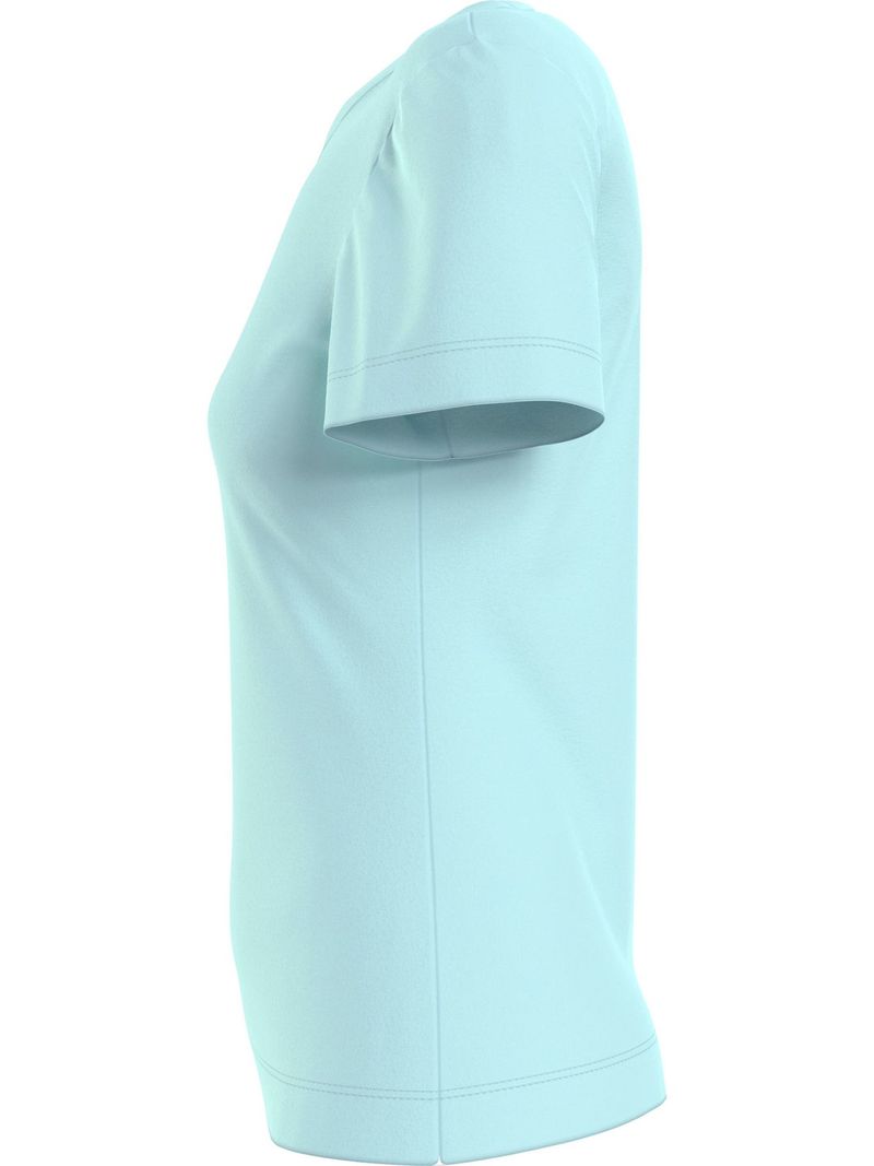 camiseta-slim-con-monograma