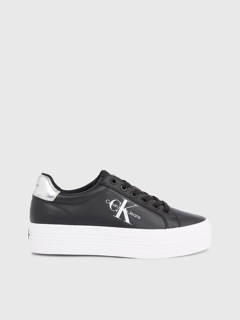 tenis-negro-de-plataforma-de-cuero