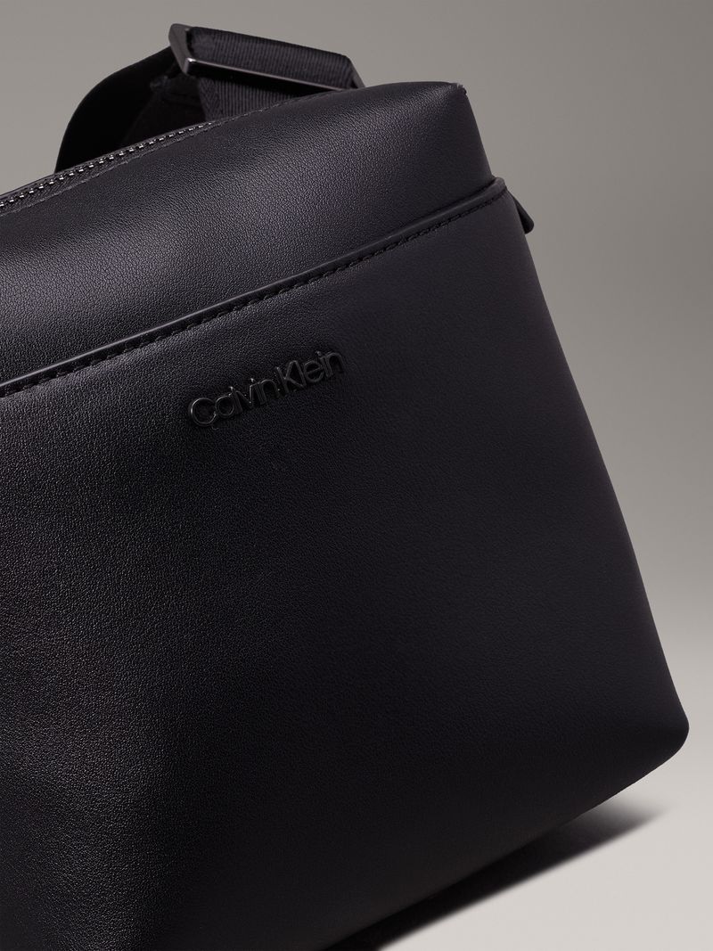 bolso-negro-reporter-cuadrado