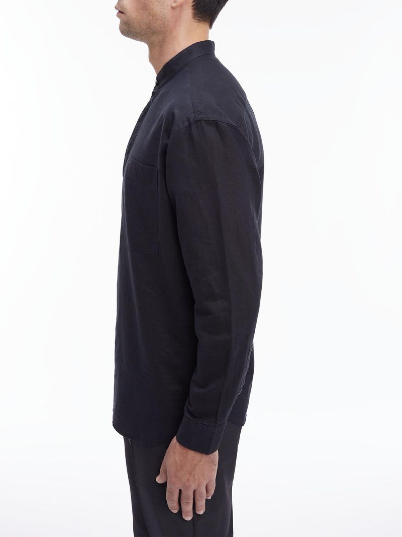 camisa-negra-slim-fit-esencial-para-hombre