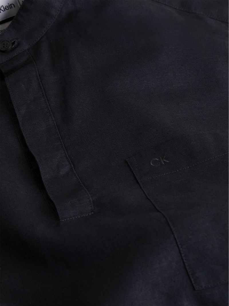 camisa-negra-slim-fit-esencial-para-hombre