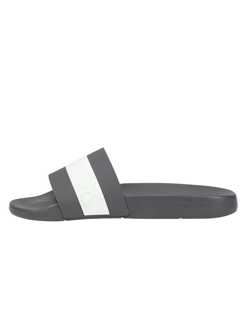 Sandalias negro anshu con bloque de color