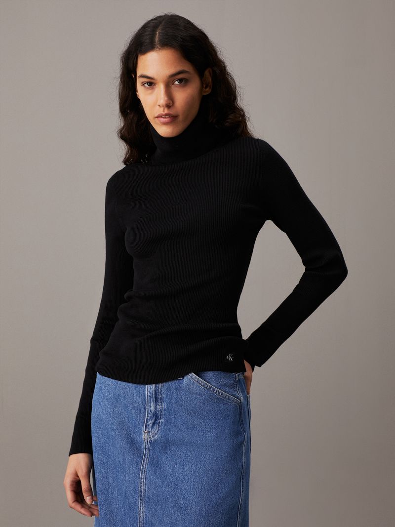 saco-negro-tejido-slim-cuello-alto-canale