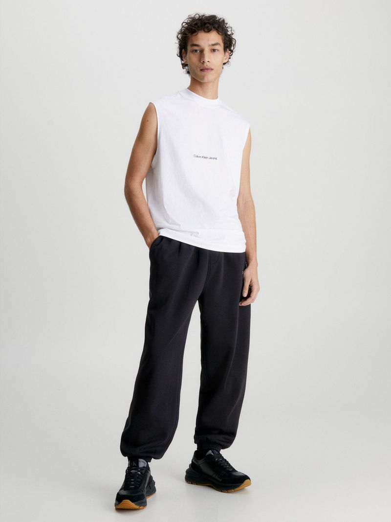 label-3