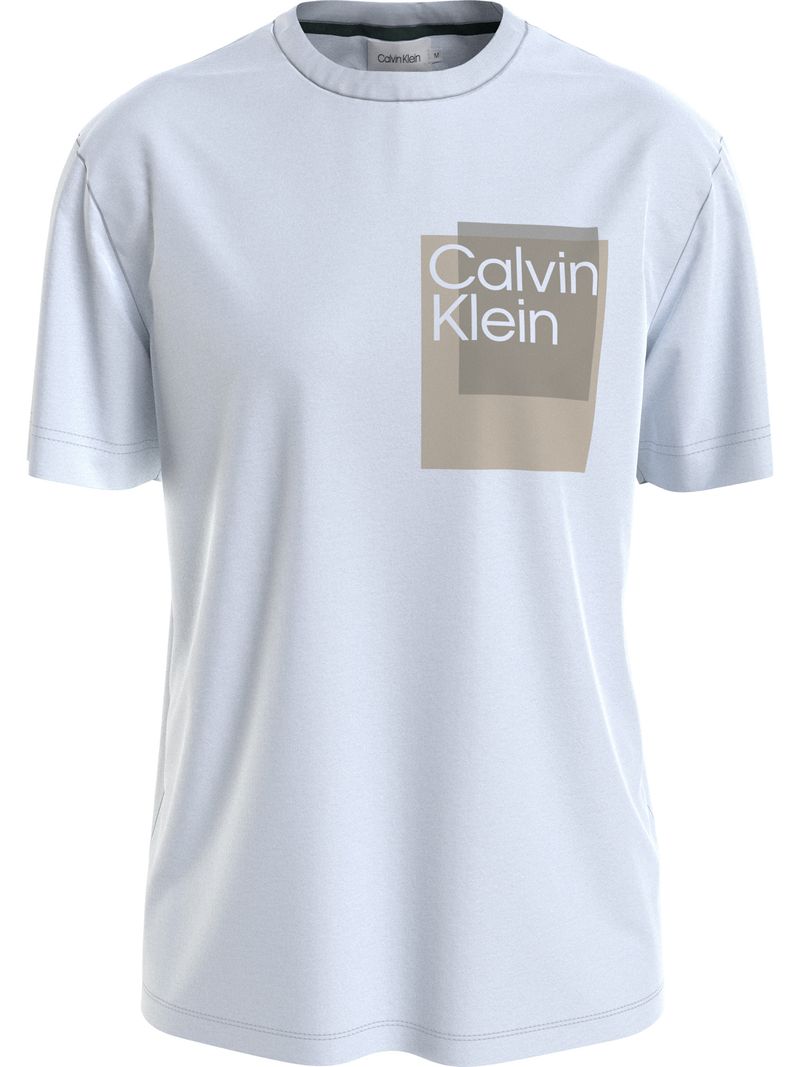 camiseta-blanca-con-logo-de-caja-superpuesta