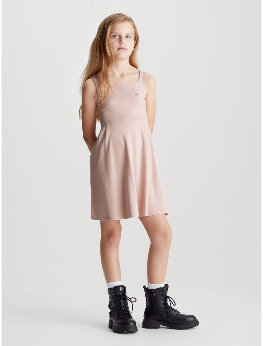 Vestido rosado cruzado de punto milano para niña