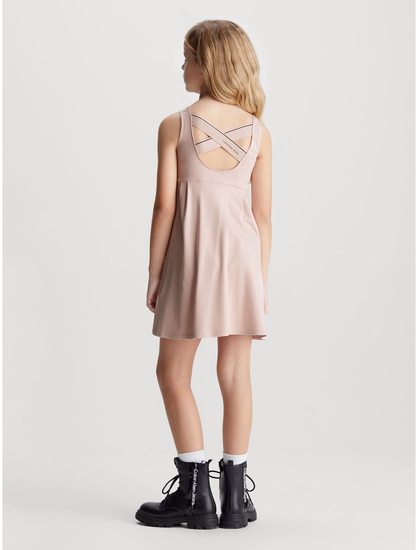 Vestido rosado cruzado de punto milano para niña