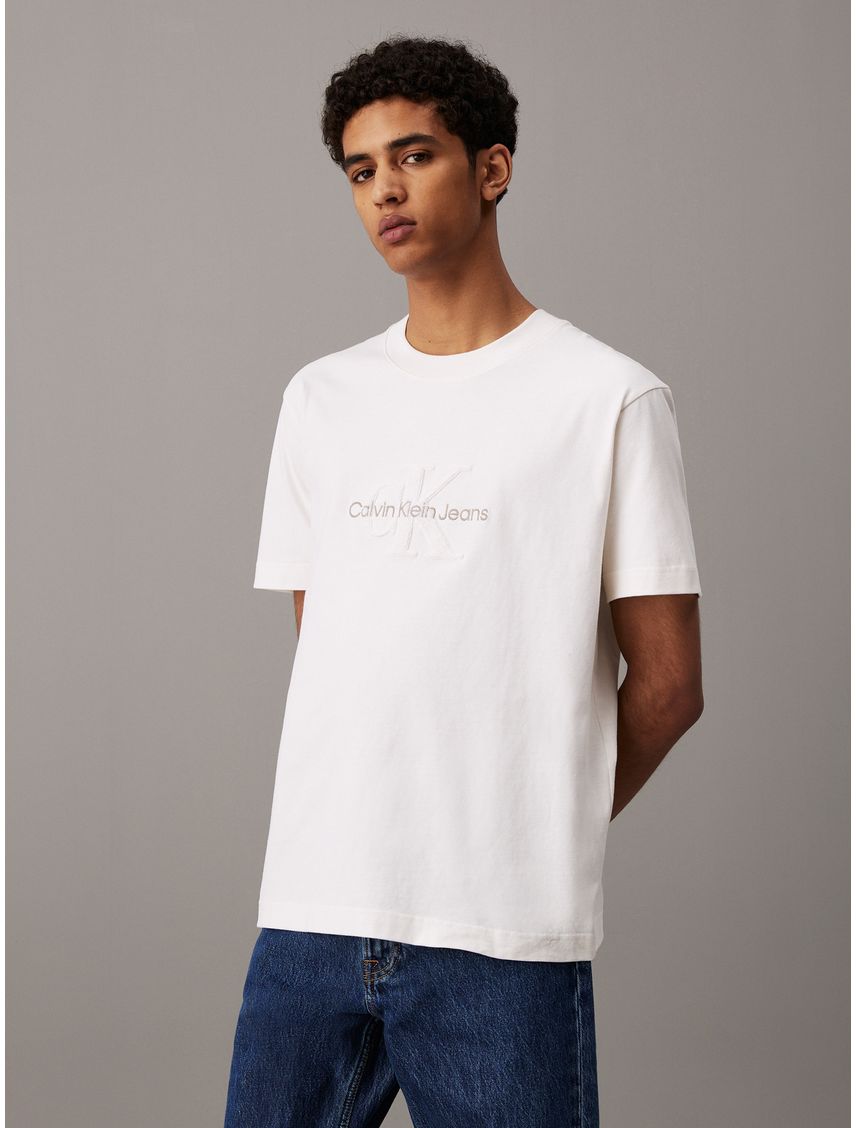 Camiseta blanca  de chenille con monograma