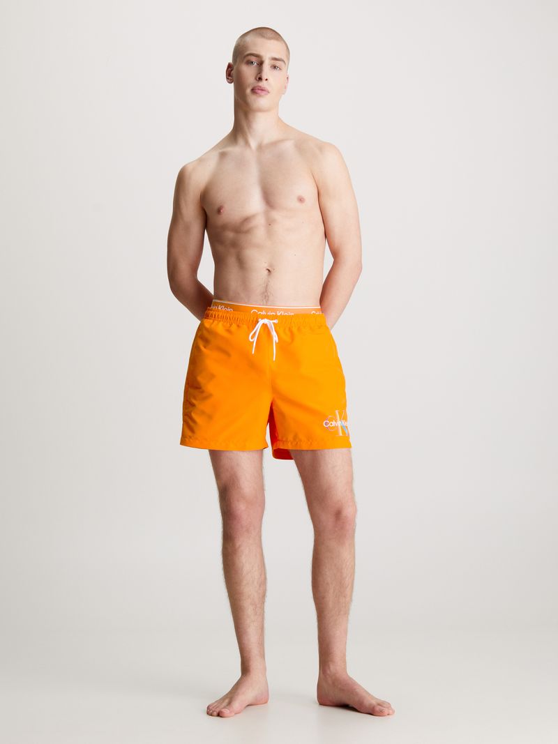 traje-naranja-bano-corto-cinturilla-doble-pride