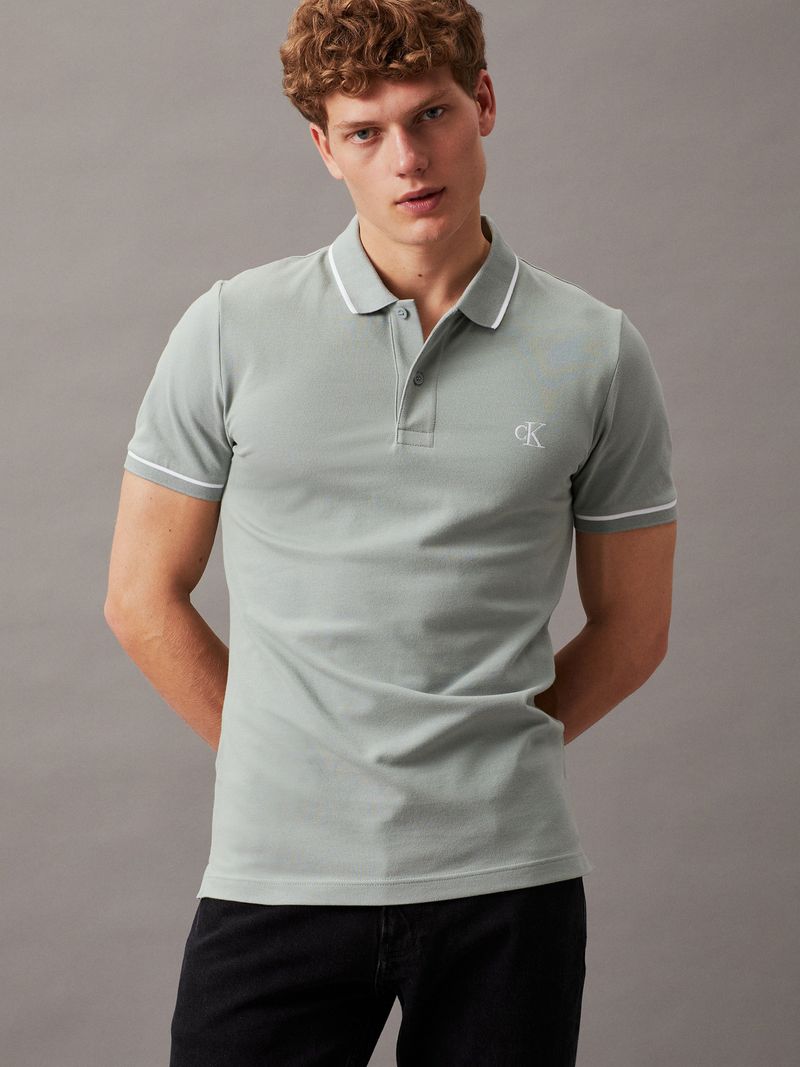 polo-gris-slim-ribete-en-contraste