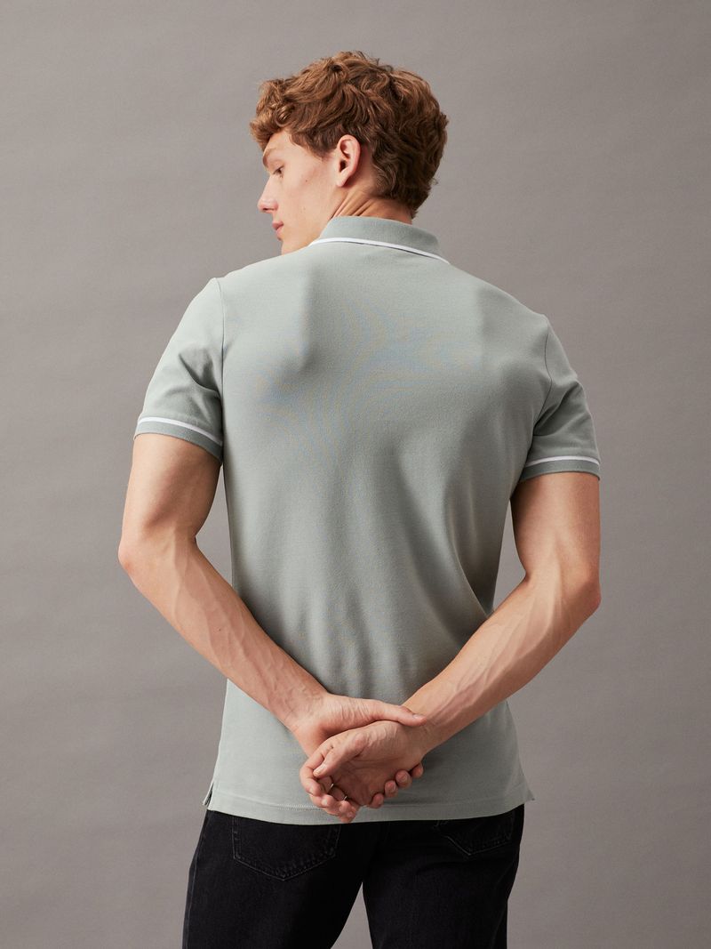 polo-gris-slim-ribete-en-contraste