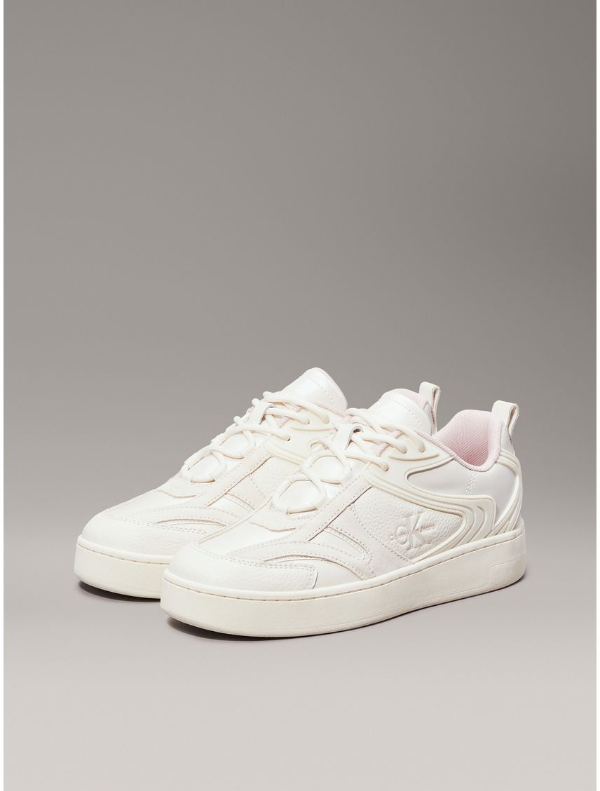 Tenis blanco basket e lona alta