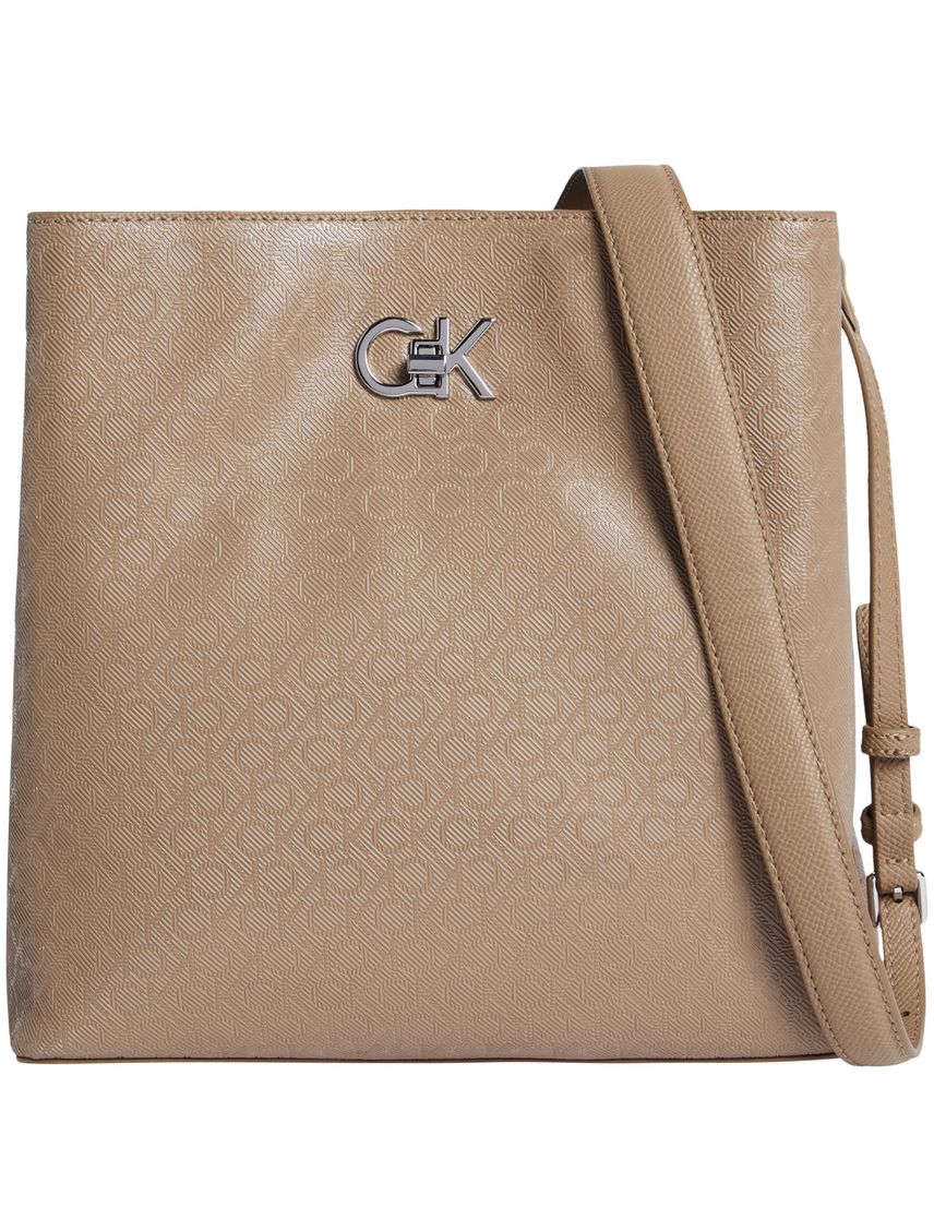 Bolso beige convertible con monograma